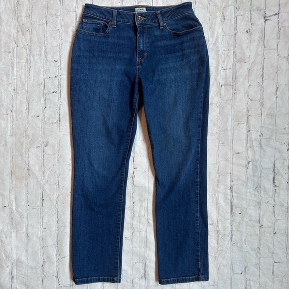 NWOT Women’s Size 8P LL Bean Classic Fit Denim Blue Jeans - Picture 1 of 7